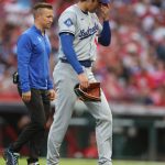 Shohei Ohtani injury: Latest as Dodgers star leaves mound early